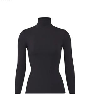 Skims turtleneck